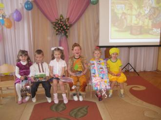 /Files/images/весняні іменини 2016.JPG